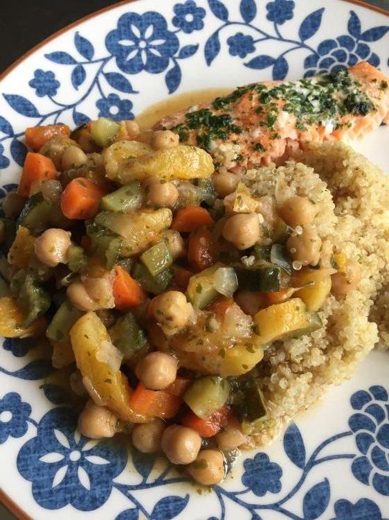 Tajine met quinoa en zalm